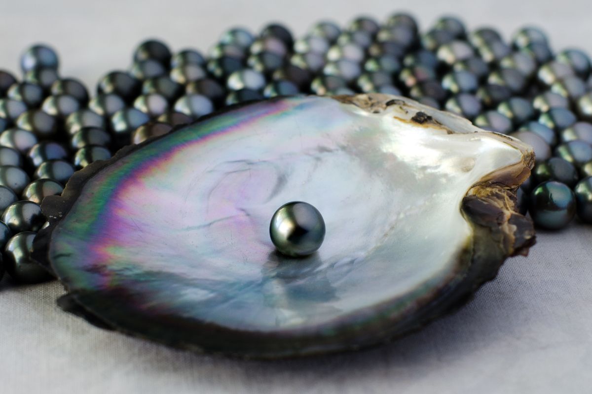 Revealing The Meaning Of Pearl Symbolism - SymbolScholar