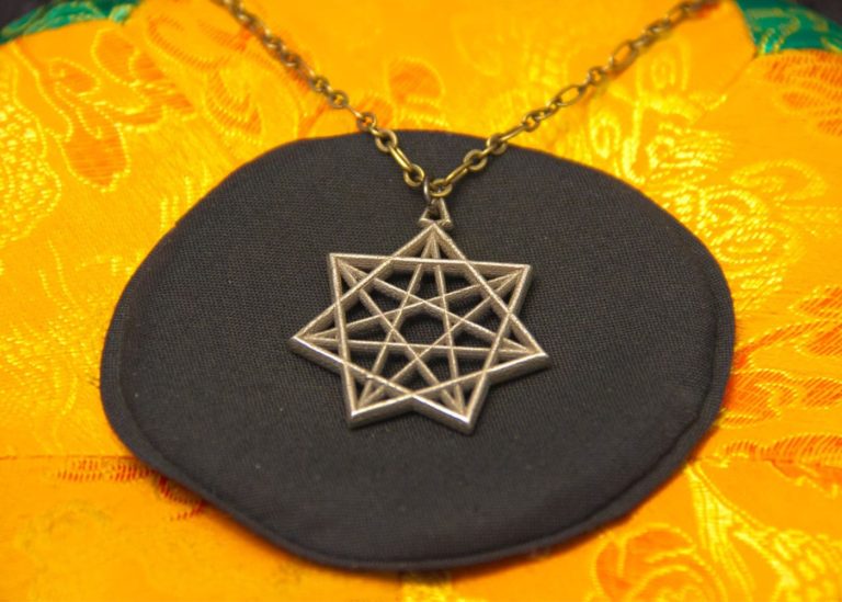 Seven Rayed Heptagram What Does A Heptagram Symbolize? - SymbolScholar